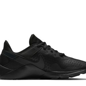 slightly used Nike Legend Essential 2 Women's Training Shoe 7 black